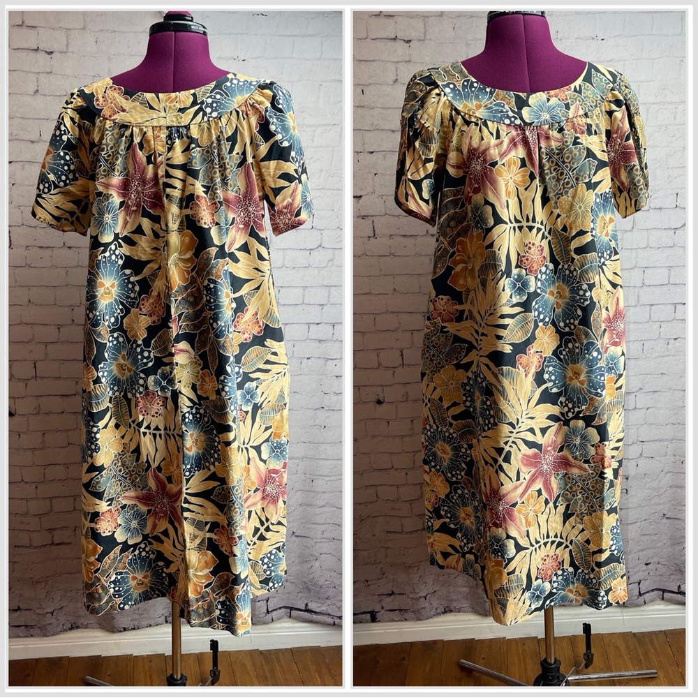 Vintage Hilo Hattie size large muumuu black with tan, blue and mauve